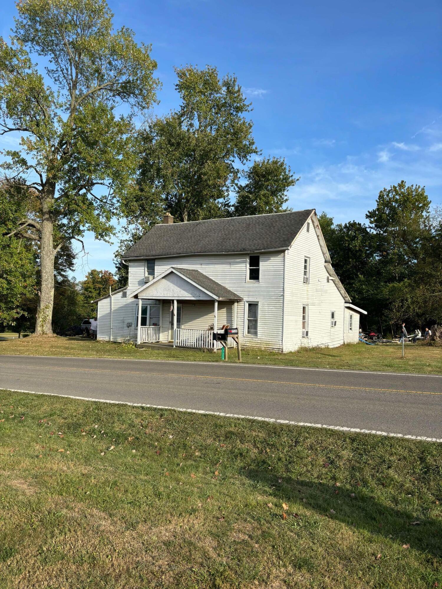 7549 Tunnel Hill Road, New Lexington, Ohio image 3