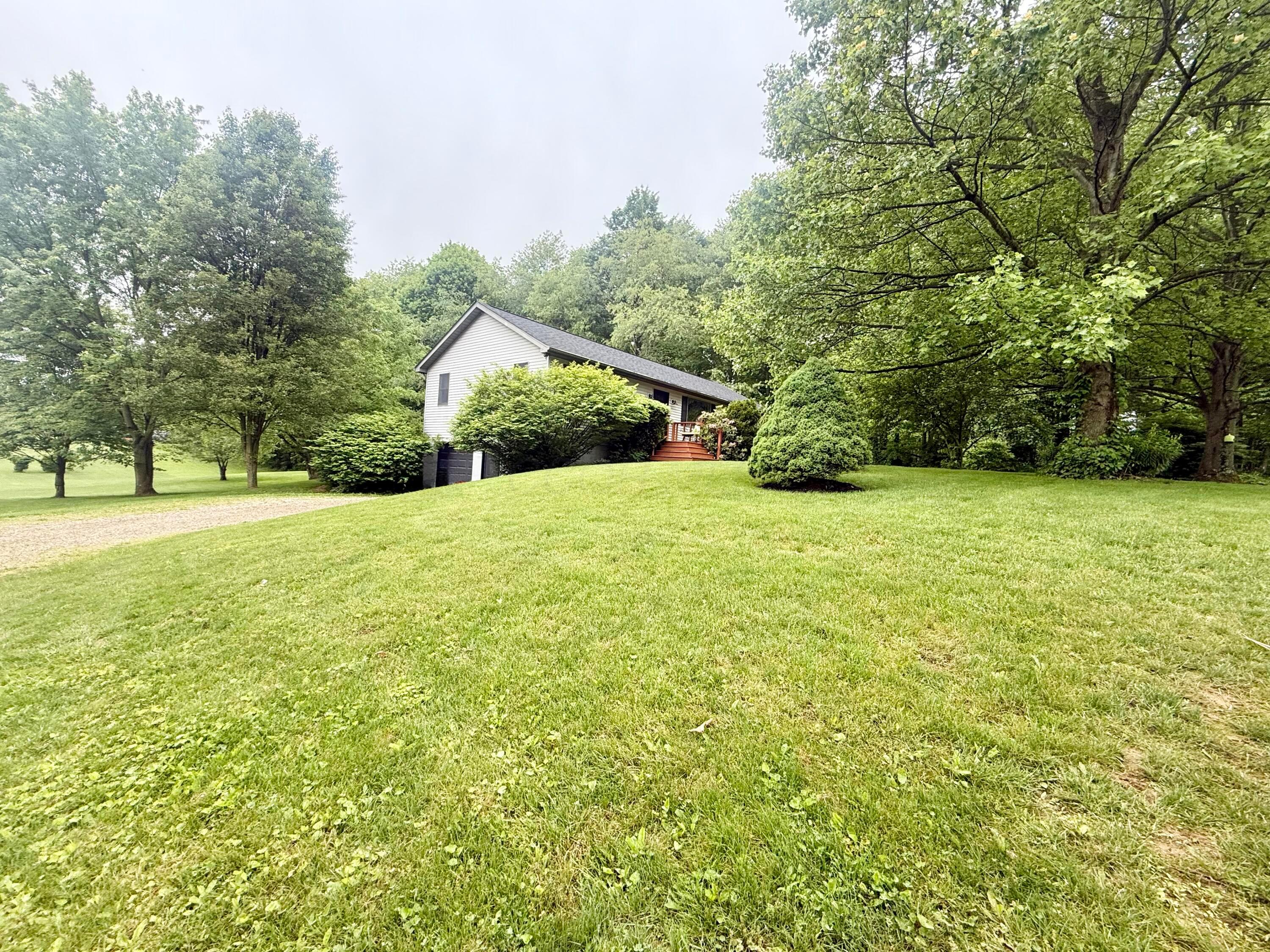 6257 Beckholt Road, Mount Vernon, Ohio image 1