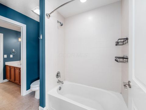 Tiny photo for 6688 Knoll View Court, Powell, OH 43065 (MLS # 226002952)