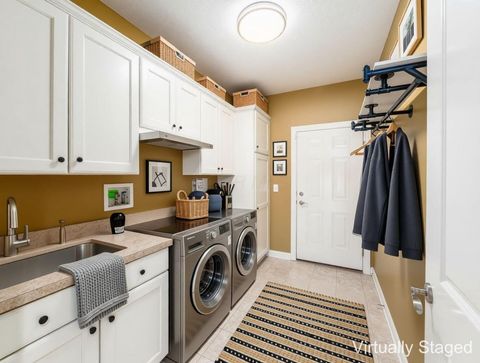 Tiny photo for 6688 Knoll View Court, Powell, OH 43065 (MLS # 226002952)