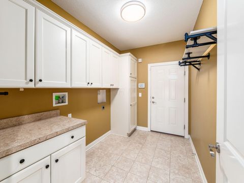 Tiny photo for 6688 Knoll View Court, Powell, OH 43065 (MLS # 226002952)