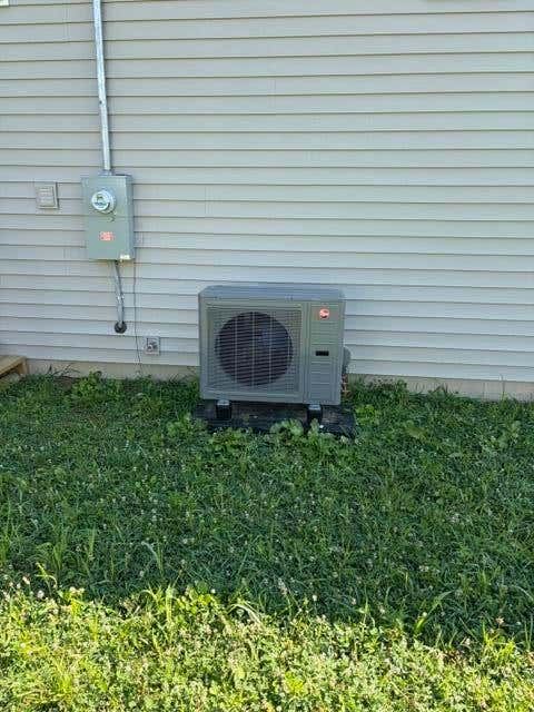 Tiny photo for 936 Hobart Court, Logan, OH 43138 (MLS # 226027734)