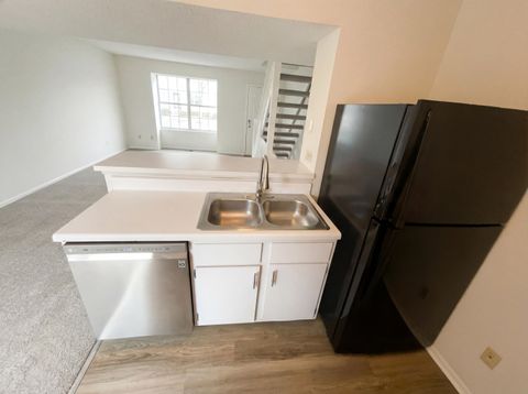 Tiny photo for 5083 Singleton Drive 33B #33B, Hilliard, OH 43026 (MLS # 226002741)