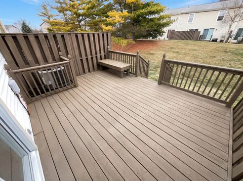 Tiny photo for 5083 Singleton Drive 33B #33B, Hilliard, OH 43026 (MLS # 226002741)