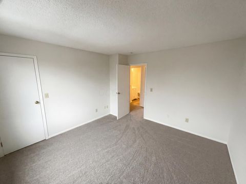 Tiny photo for 5083 Singleton Drive 33B #33B, Hilliard, OH 43026 (MLS # 226002741)