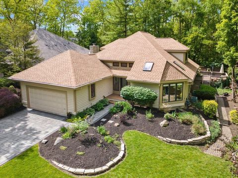 Photo of 5677 Preston Mill Way, Dublin, OH 43017 (MLS # 226016906)