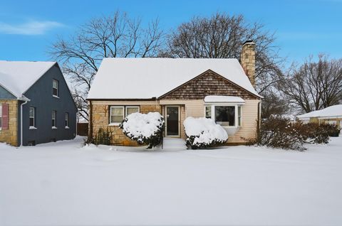 Photo of 1571 Wilson Avenue, Columbus, OH 43207 (MLS # 226002218)