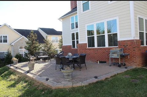 Tiny photo for 7844 Adare Court 5 #5, Dublin, OH 43016 (MLS # 225044718)