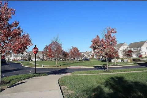 Tiny photo for 7844 Adare Court 5 #5, Dublin, OH 43016 (MLS # 225044718)