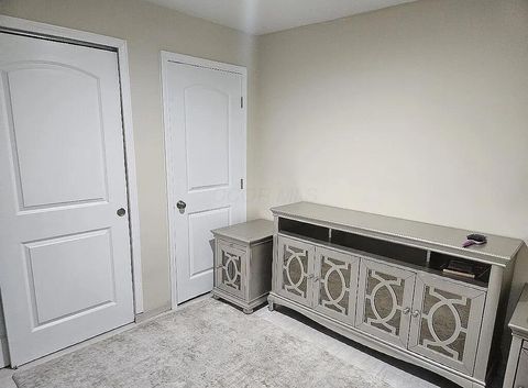 Tiny photo for 7844 Adare Court 5 #5, Dublin, OH 43016 (MLS # 225044718)