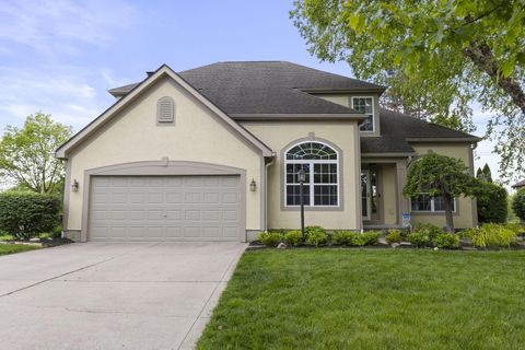 Photo of 859 Dunvegan Court, Pickerington, OH 43147 (MLS # 226016616)