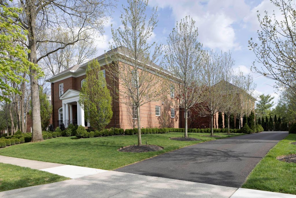 Photo of 7253 Biddick Court, New Albany, OH 43054 (MLS # 226017918)