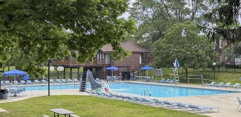 Tiny photo for 556 pamlico Street, Columbus, OH 43228 (MLS # 225045045)