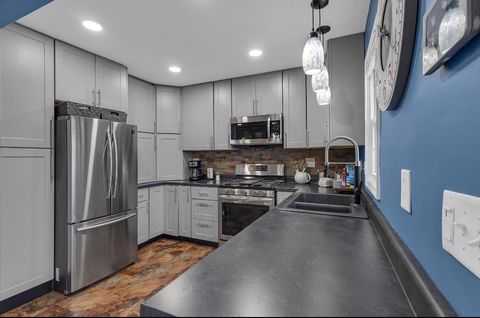 Tiny photo for 556 pamlico Street, Columbus, OH 43228 (MLS # 225045045)