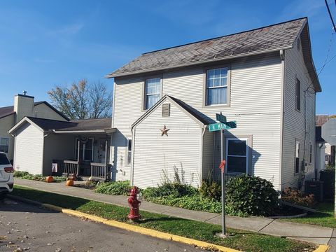 Photo of 425 N Main Street, Sugar Grove, OH 43155 (MLS # 225035743) Photo of 425 N Main Street, Sugar Grove, OH 43155 (MLS # 225035743)