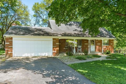 2208 Berry Hill Drive Grove City OH 43123