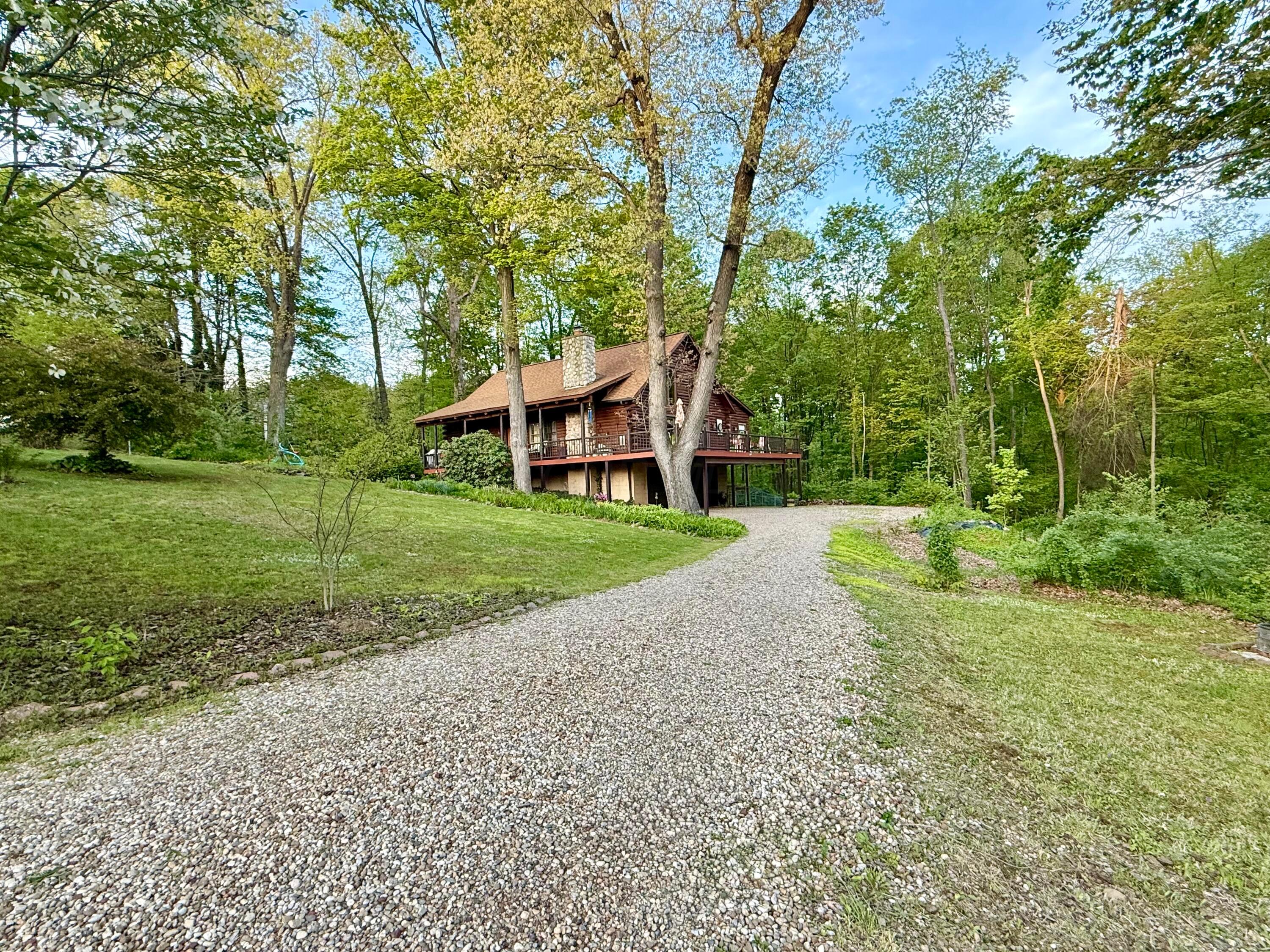 15626 Pleasant View Road, Mount Vernon, Ohio image 1