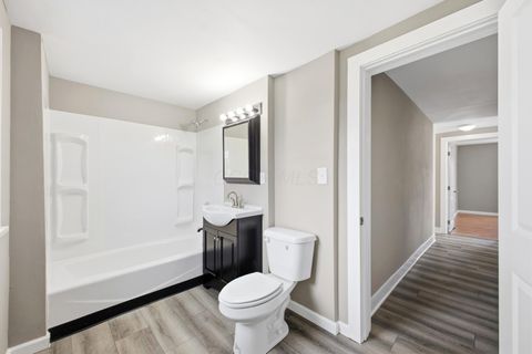 Tiny photo for 2480 Parkwood Avenue, Columbus, OH 43211 (MLS # 225045189)