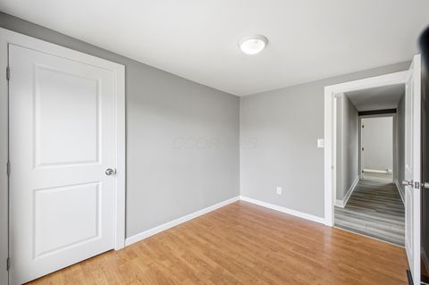 Tiny photo for 2480 Parkwood Avenue, Columbus, OH 43211 (MLS # 225045189)