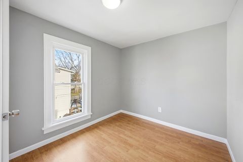 Tiny photo for 2480 Parkwood Avenue, Columbus, OH 43211 (MLS # 225045189)