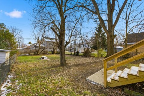 Tiny photo for 2480 Parkwood Avenue, Columbus, OH 43211 (MLS # 225045189)