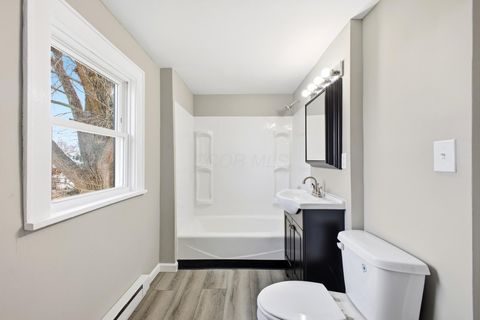 Tiny photo for 2480 Parkwood Avenue, Columbus, OH 43211 (MLS # 225045189)