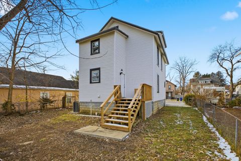 Tiny photo for 2480 Parkwood Avenue, Columbus, OH 43211 (MLS # 225045189)