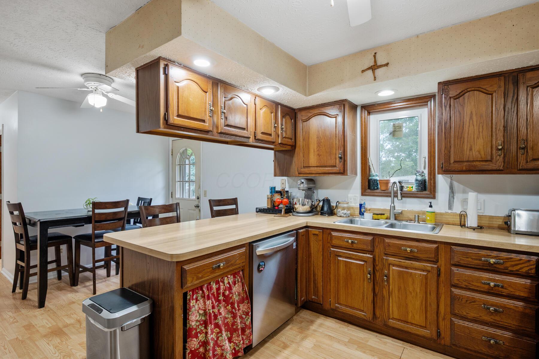 214 Sylvan Drive, Delaware, Ohio image 17