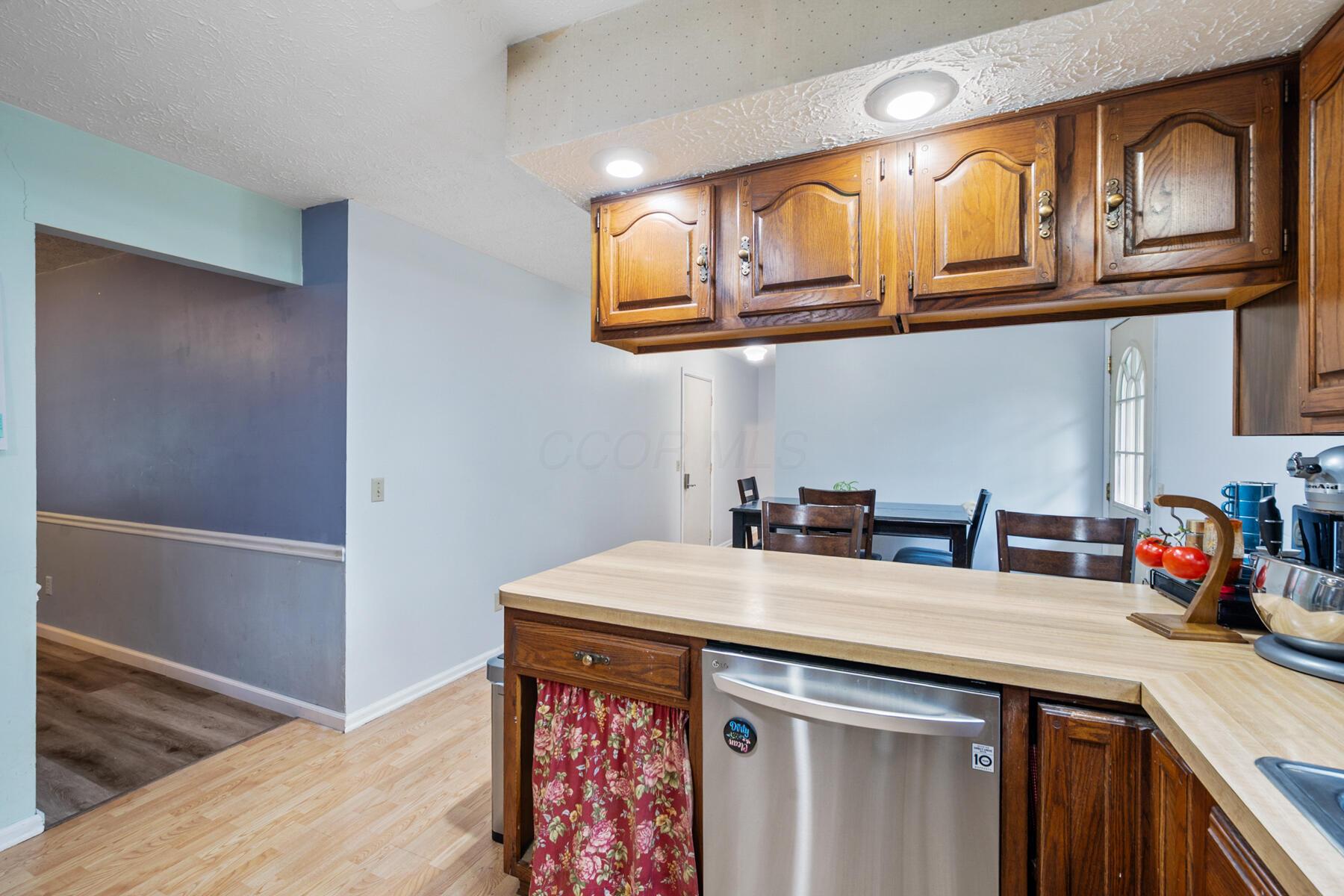 214 Sylvan Drive, Delaware, Ohio image 16