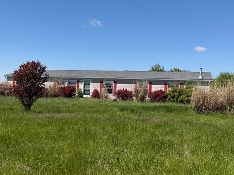 Photo of 615 Blain Lane, Greenfield, OH 45123 (MLS # 226015117)