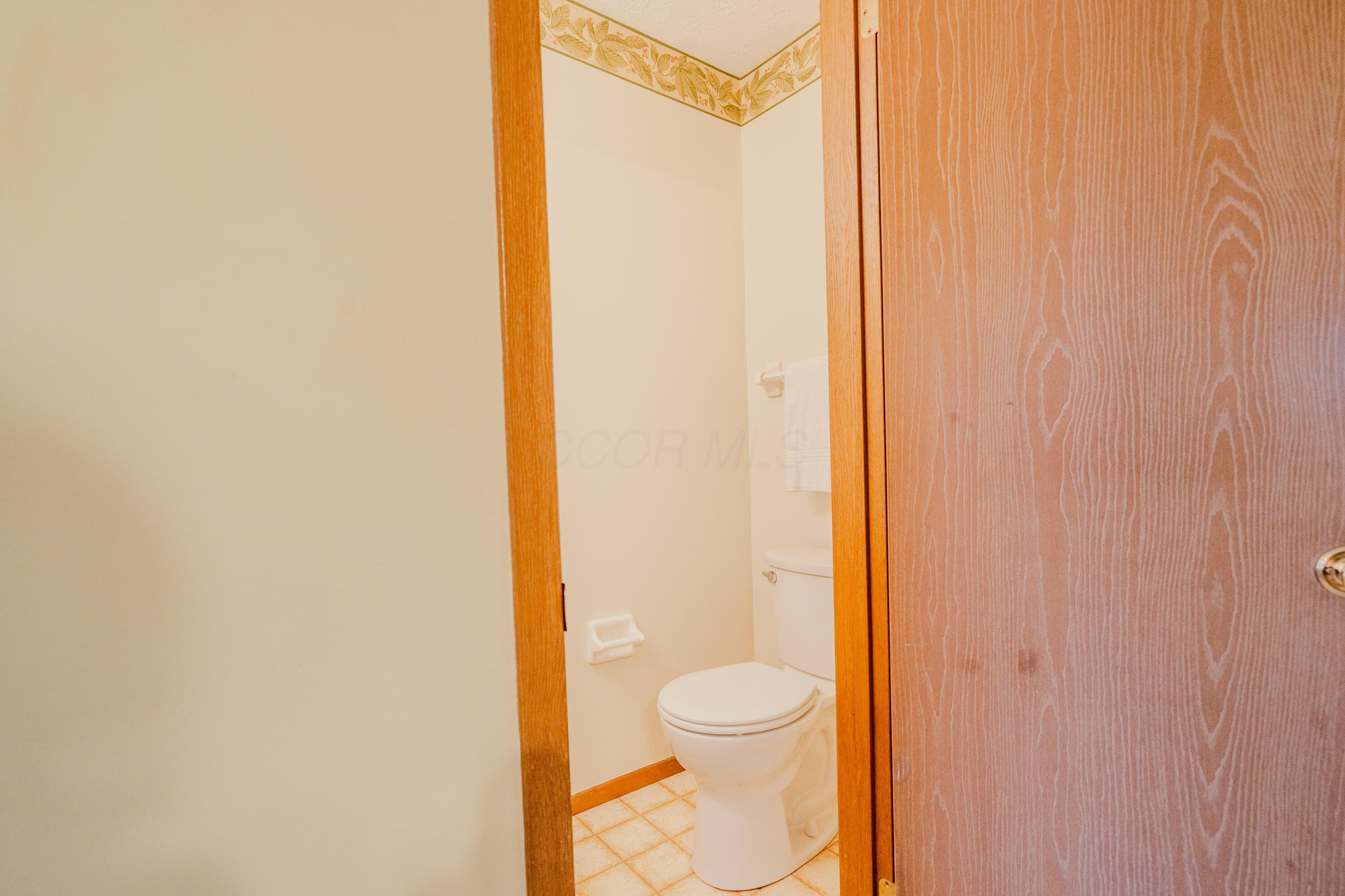 911 Crofton Place, Reynoldsburg, Ohio image 6