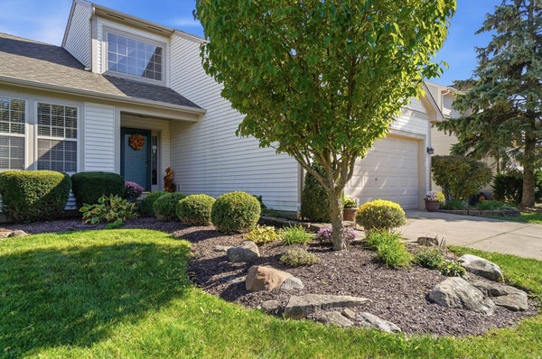 956 PORTLOCK DR, COLUMBUS, OH 43228 - Image fe062d20a6fa40de308963ab86c0eaf2/2829779793