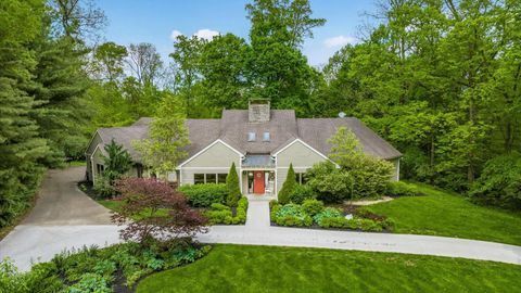 Photo of 140 Pembroke Lane, Granville, OH 43023 (MLS # 224015472)