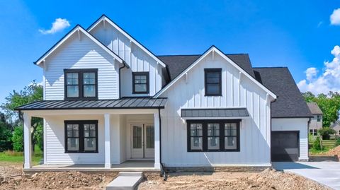 Photo of 3277 Briarwood Lane, Lewis Center, OH 43035 (MLS # 225024892)