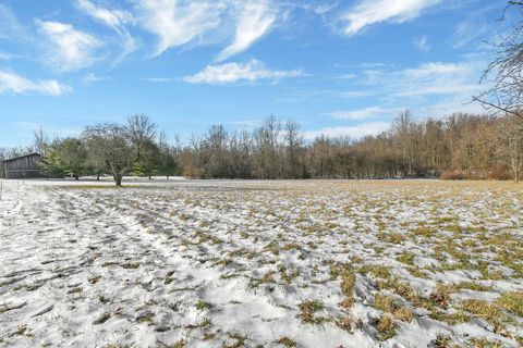 Tiny photo for 4612 Harlem Road, Galena, OH 43021 (MLS # 226000633)