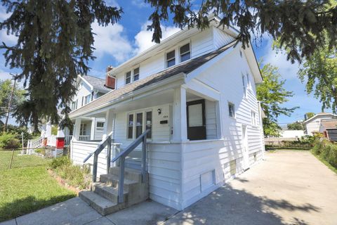 Photo of 1384 E 23rd Avenue, Columbus, OH 43211 (MLS # 226001304)