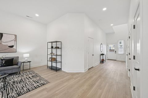 Tiny photo for 92 E Innis Avenue, Columbus, OH 43207 (MLS # 225045242)