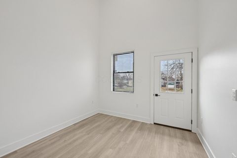 Tiny photo for 92 E Innis Avenue, Columbus, OH 43207 (MLS # 225045242)