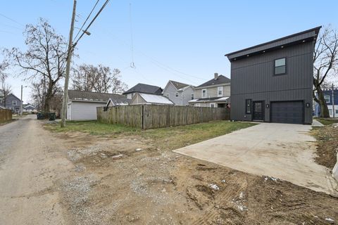 Tiny photo for 92 E Innis Avenue, Columbus, OH 43207 (MLS # 225045242)