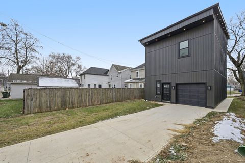 Tiny photo for 92 E Innis Avenue, Columbus, OH 43207 (MLS # 225045242)