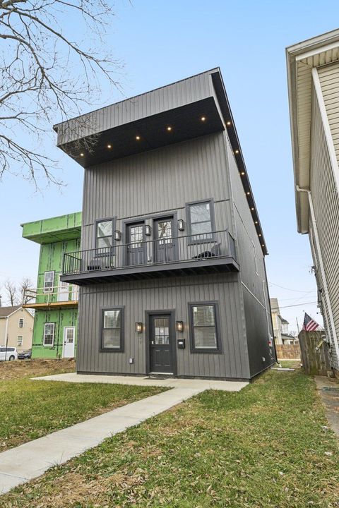 Tiny photo for 92 E Innis Avenue, Columbus, OH 43207 (MLS # 225045242)