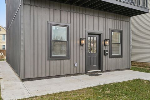 Tiny photo for 92 E Innis Avenue, Columbus, OH 43207 (MLS # 225045242)