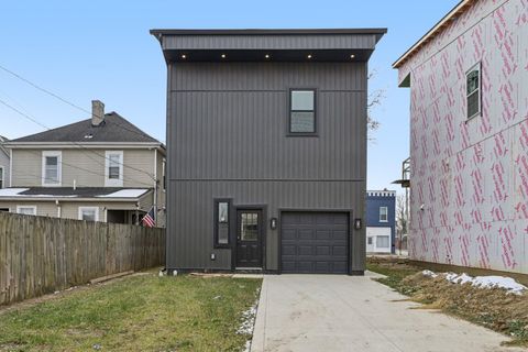 Tiny photo for 92 E Innis Avenue, Columbus, OH 43207 (MLS # 225045242)