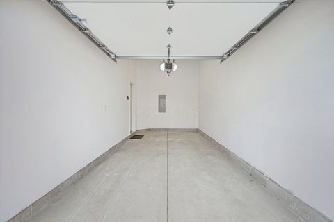 Tiny photo for 92 E Innis Avenue, Columbus, OH 43207 (MLS # 225045242)