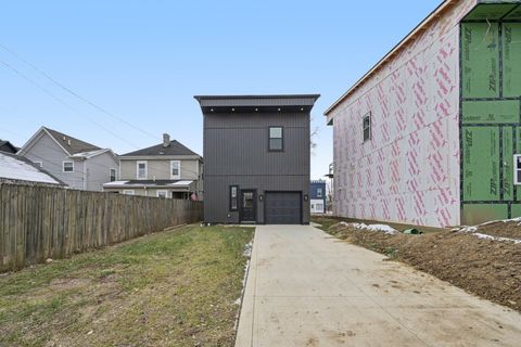 Tiny photo for 92 E Innis Avenue, Columbus, OH 43207 (MLS # 225045242)