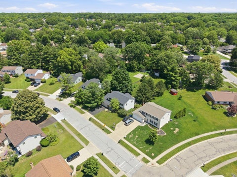 Tiny photo for 516 Stedway Court, Columbus, OH 43230 (MLS # 226027742)