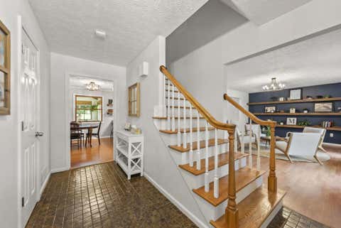 Tiny photo for 516 Stedway Court, Columbus, OH 43230 (MLS # 226027742)
