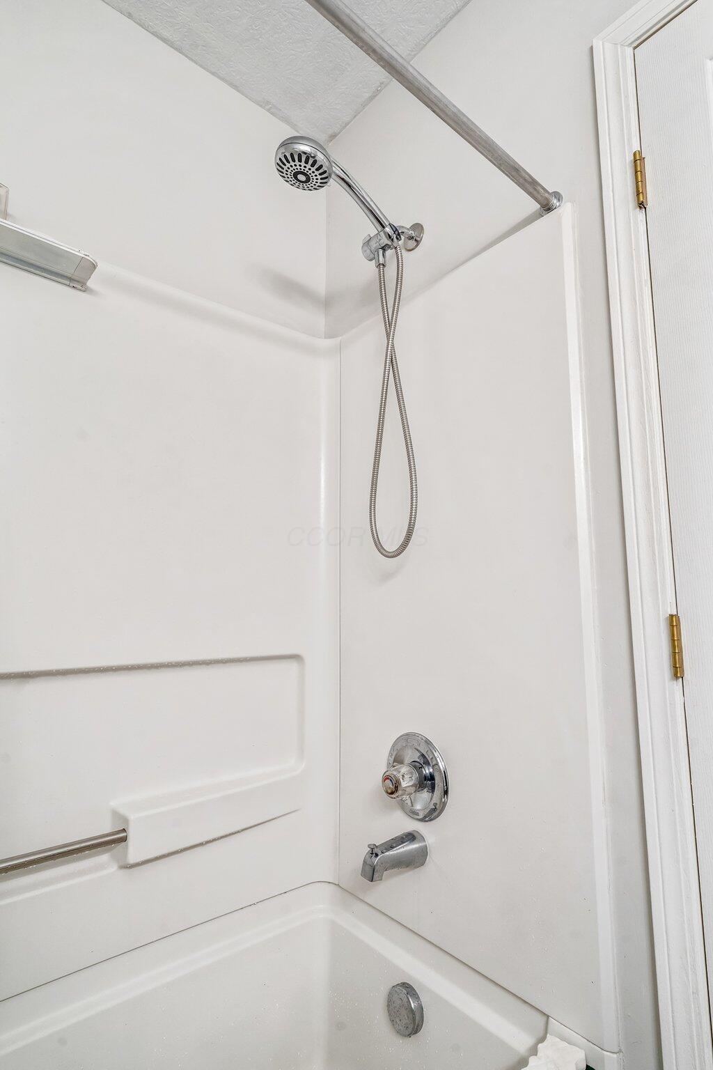 243 Brueghel Road, Blacklick, Ohio image 14