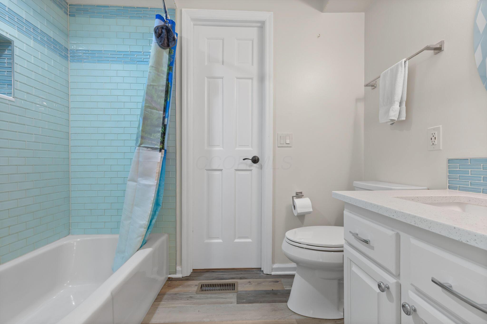 8252 Northwoods Court, Columbus, Ohio image 21