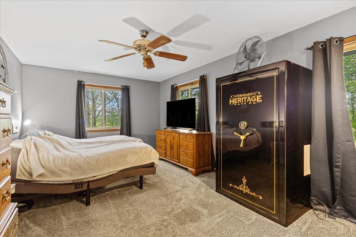 102 Mohawk Lane, Sugar Grove, Ohio image 10